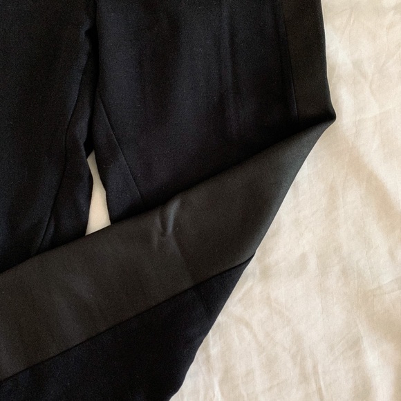 Express Leather Detailed Leggings | Black - Picture 2 of 3